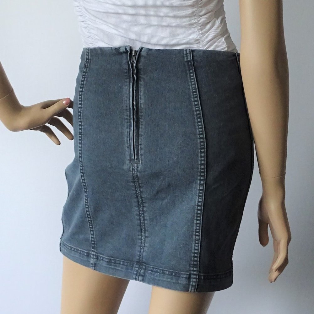Free People Denim Modern Femme Stretch Skirt NWT - Picture 3 of 3